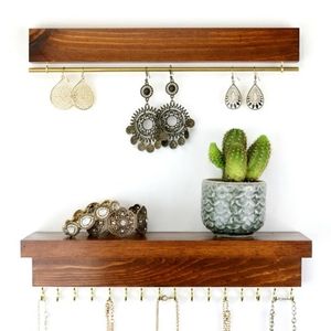 Jewelry wall organizer